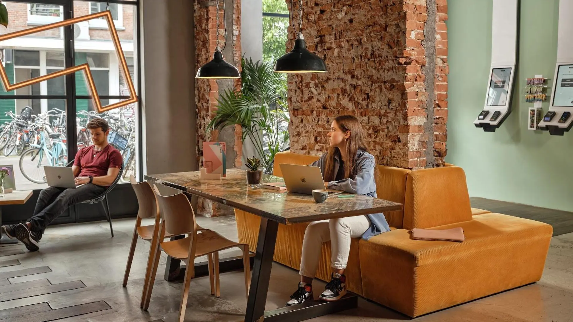 Cityhub Amsterdam 4*,  Holandia