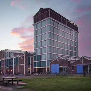 Doubletree By Hilton - Ndsm Wharf **** Ámsterdam