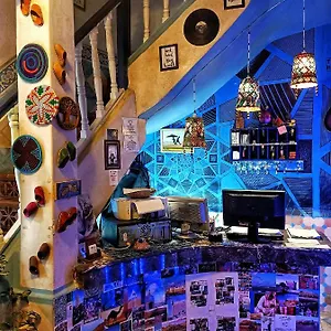 بيت شباب The Chill Art