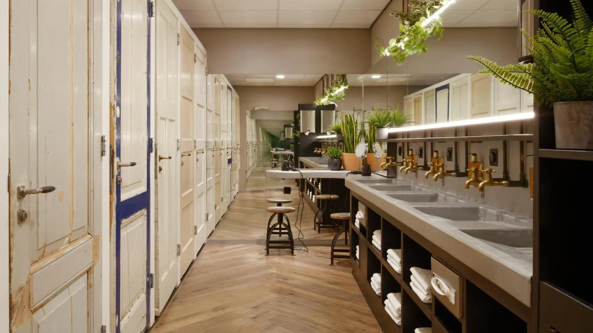 Cityhub Amsterdam Hotel