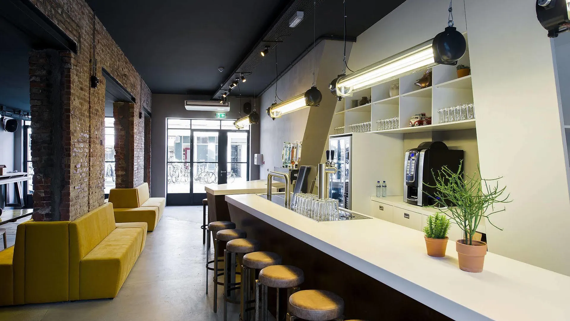 Cityhub Amsterdam 4*,  Holland
